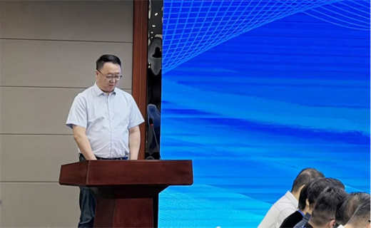 協會超硬材料分會七屆一次理事會在哈密順利召開