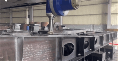 五面體是“炫技”還是剛需？動(dòng)柱龍門加工中心，省去搬運(yùn)，效率倍增