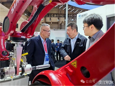 創(chuàng)新賦能   聚勢領(lǐng)航——漢江機床多款新品亮相CCMT2026