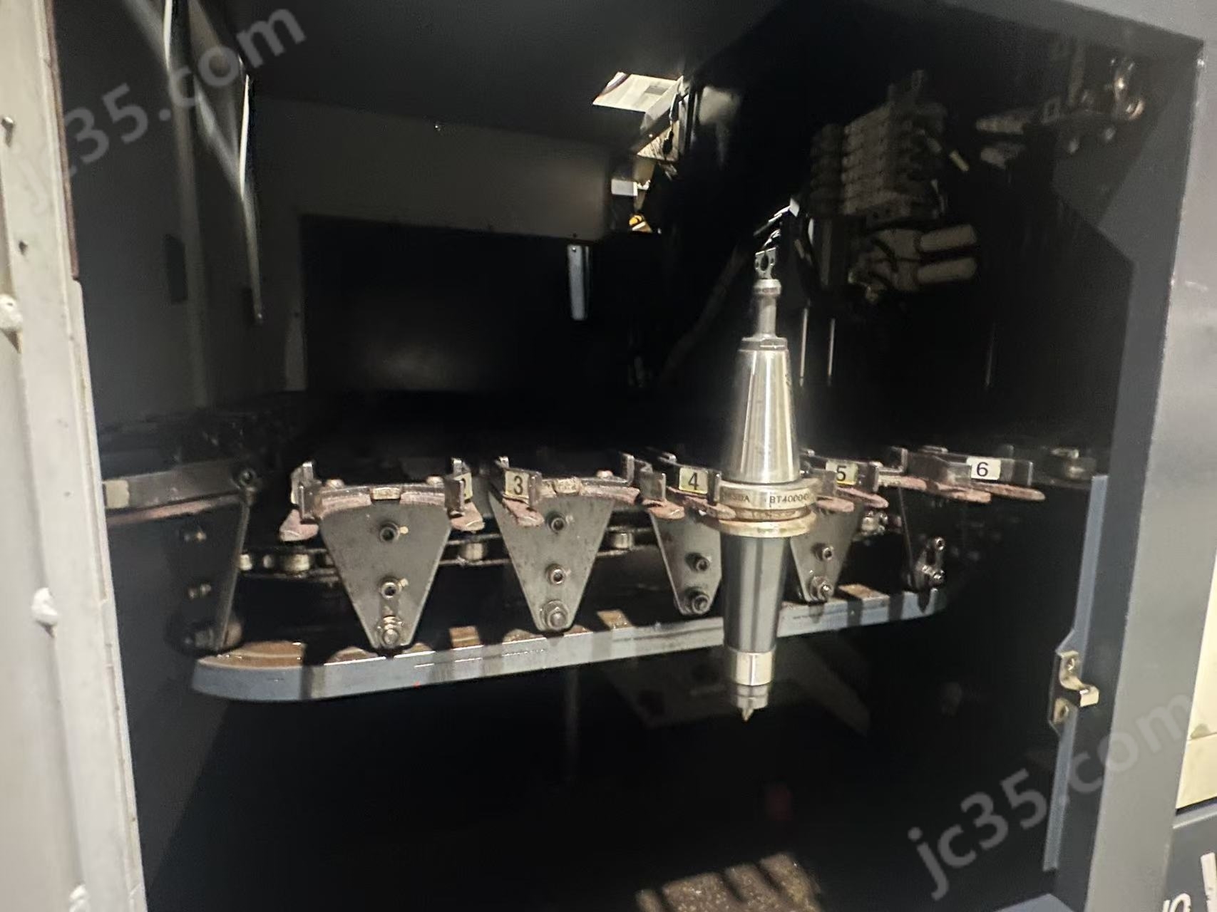 牧野V33立式加工中心